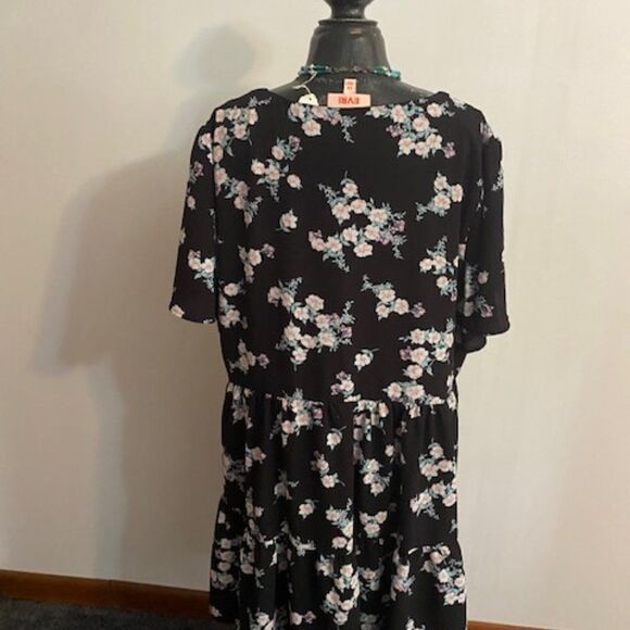 EVRI Black Floral print Baby doll dress, size 2X - Picture 3 of 5